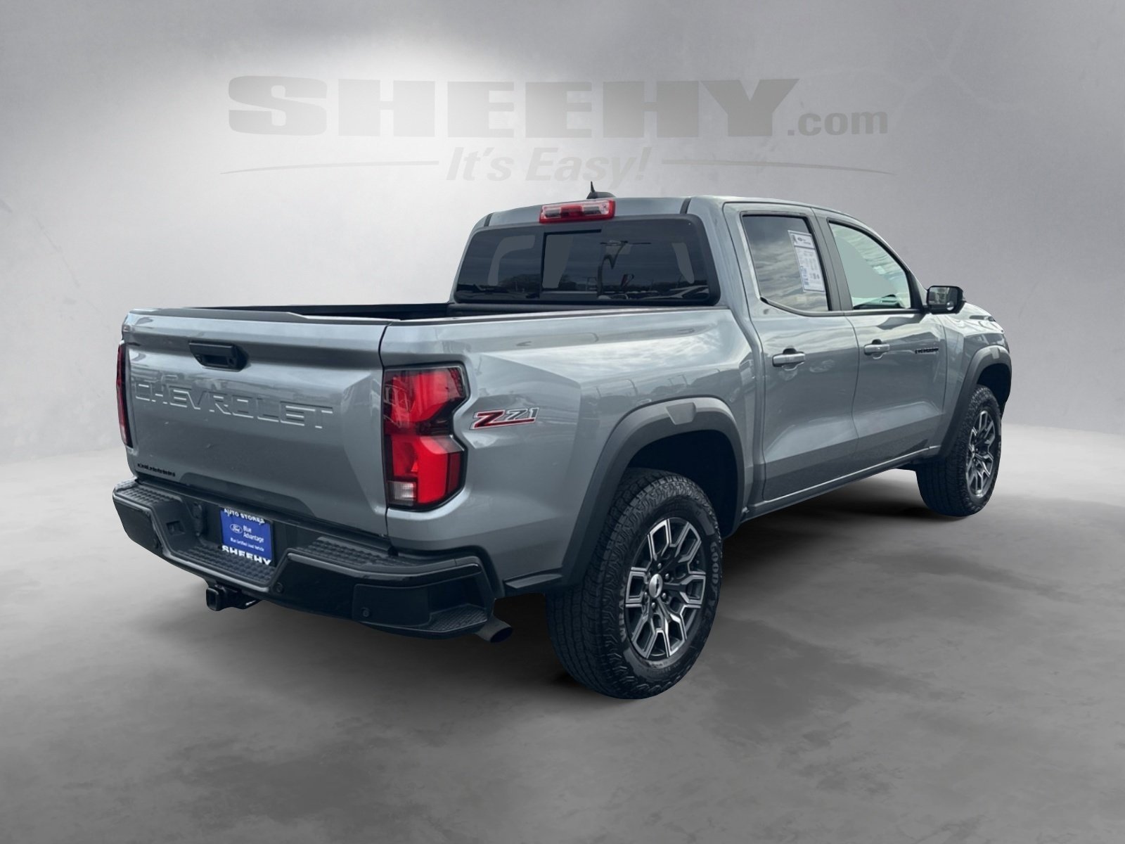 Used 2024 Chevrolet Colorado Z71 w/ Z71 Convenience Package 2 image 13