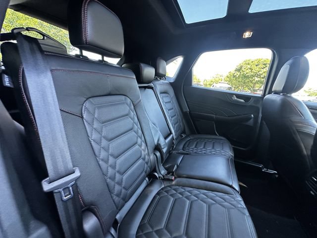 Certified 2023 Ford Escape ST-Line Elite w/ Premium Technology Package AWD/4WD image 39