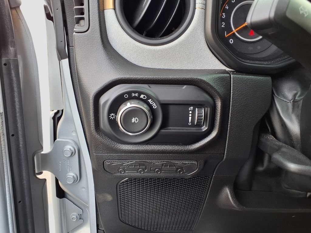 Used 2024 Jeep Wrangler Sport AWD/4WD image 22