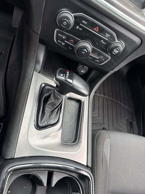 Used 2020 Dodge Charger SXT w/ Blacktop Package image 22