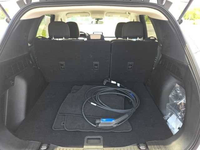 Certified 2020 Ford Escape SE FWD image 12