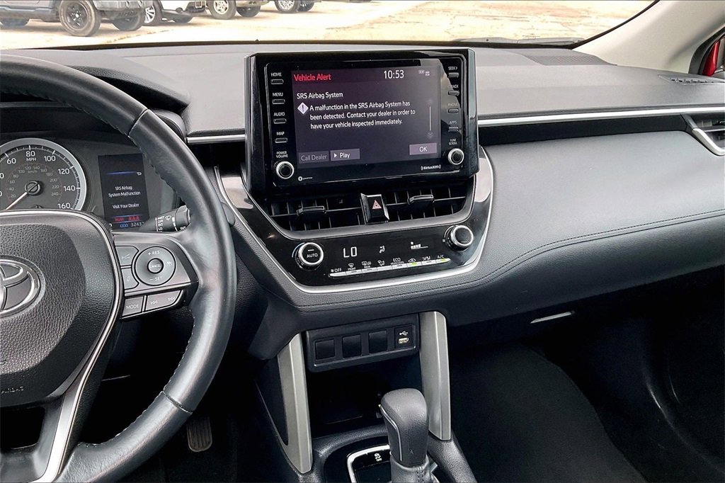 Used 2022 Toyota Corolla Cross LE image 9