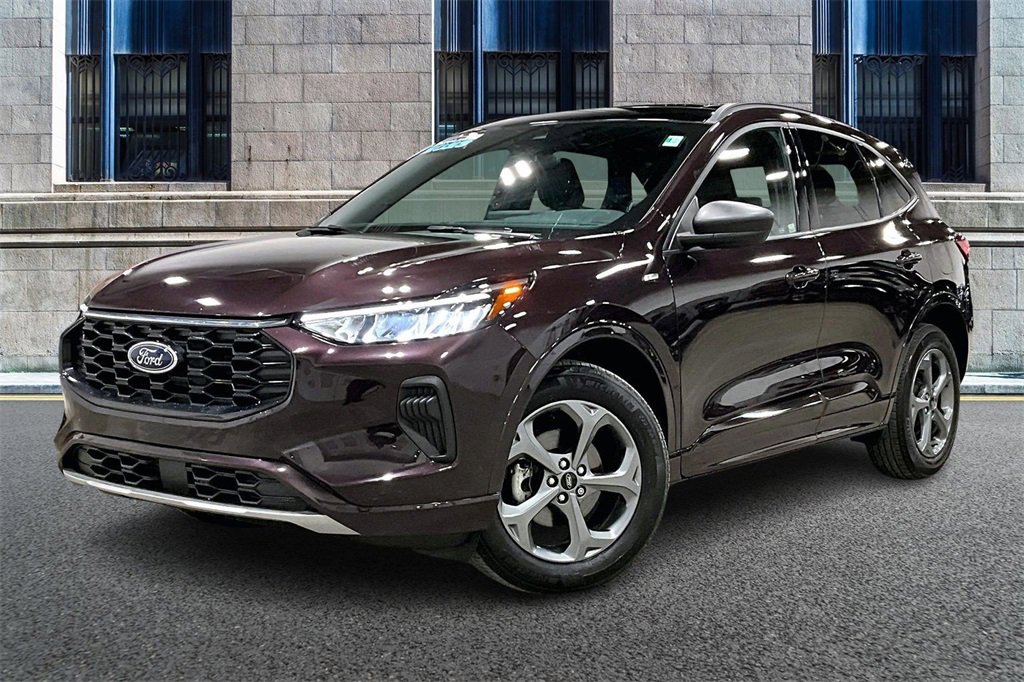 Certified 2023 Ford Escape ST-Line w/ Tech Pack #1 image 2