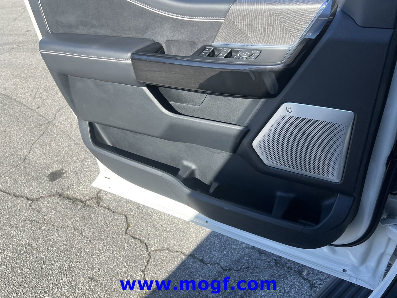 Certified 2024 Ford F150 Lightning Platinum image 24