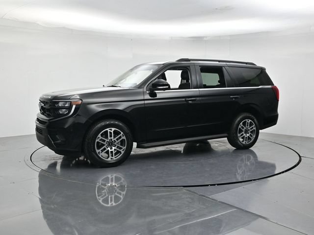 Certified 2025 Ford Expedition Active AWD/4WD image 6