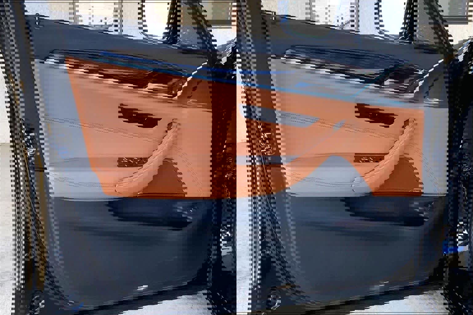 Used 2022 BMW 530i w/ Executive Package image 22