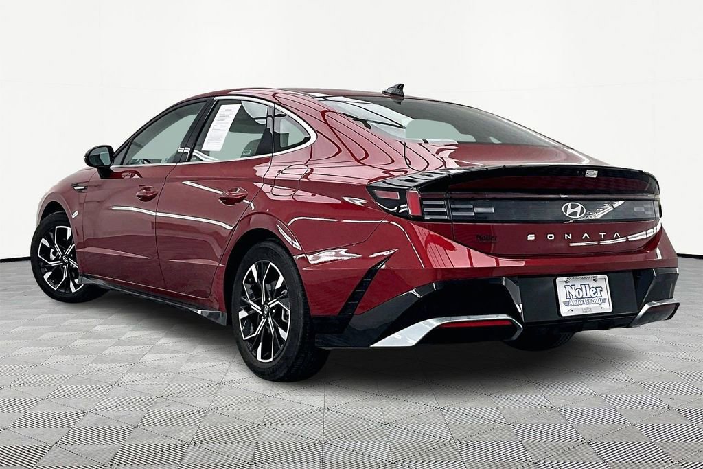 Used 2025 Hyundai Sonata SEL image 2