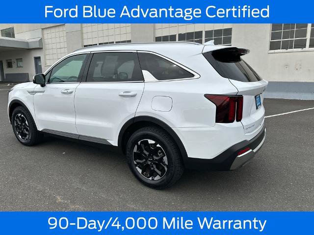 Used 2024 Kia Sorento S AWD/4WD image 5