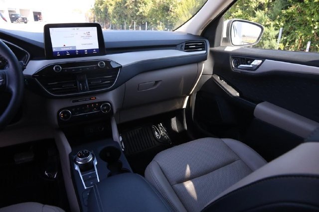 Certified 2020 Ford Escape SEL FWD image 27