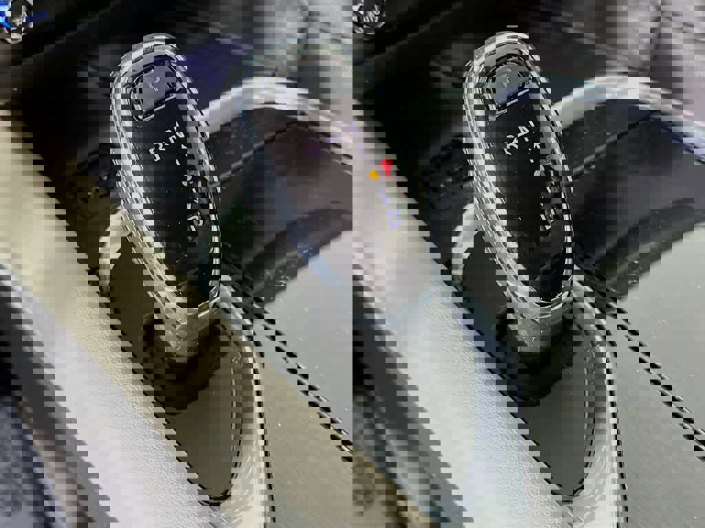 Used 2021 Buick Enclave Essence image 22