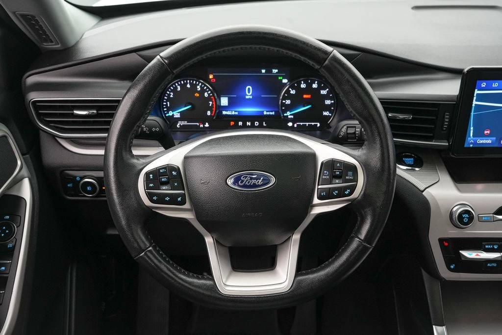 Certified 2023 Ford Explorer XLT w/ Equipment Group 202A AWD/4WD image 13