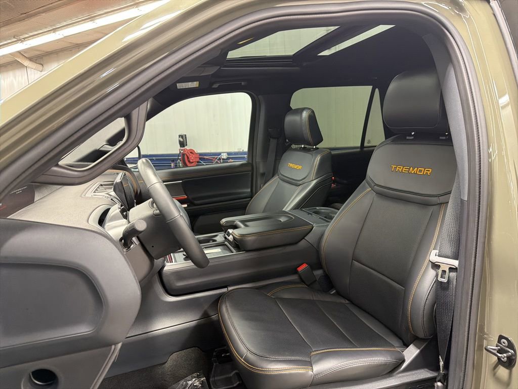 Certified 2025 Ford Expedition Tremor AWD/4WD image 14