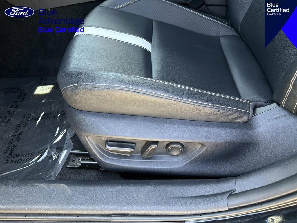 Used 2025 Toyota Camry SE FWD image 17