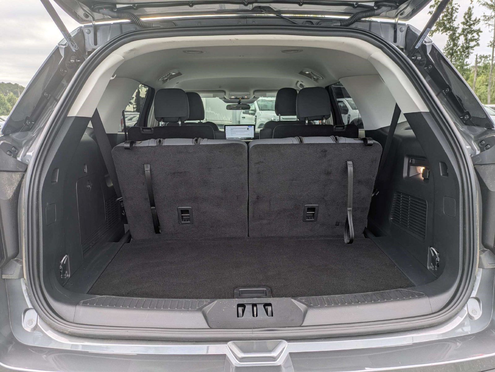 Certified 2026 Ford Explorer Active RWD image 14