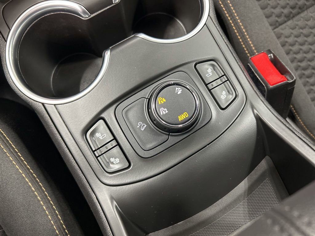 Used 2018 GMC Terrain SLE w/ Driver Convenience Package AWD/4WD image 25
