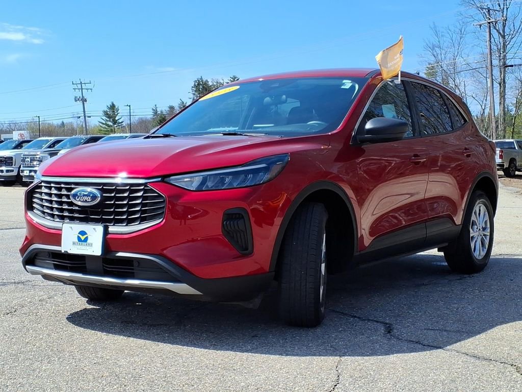 Certified 2023 Ford Escape Active AWD/4WD image 7