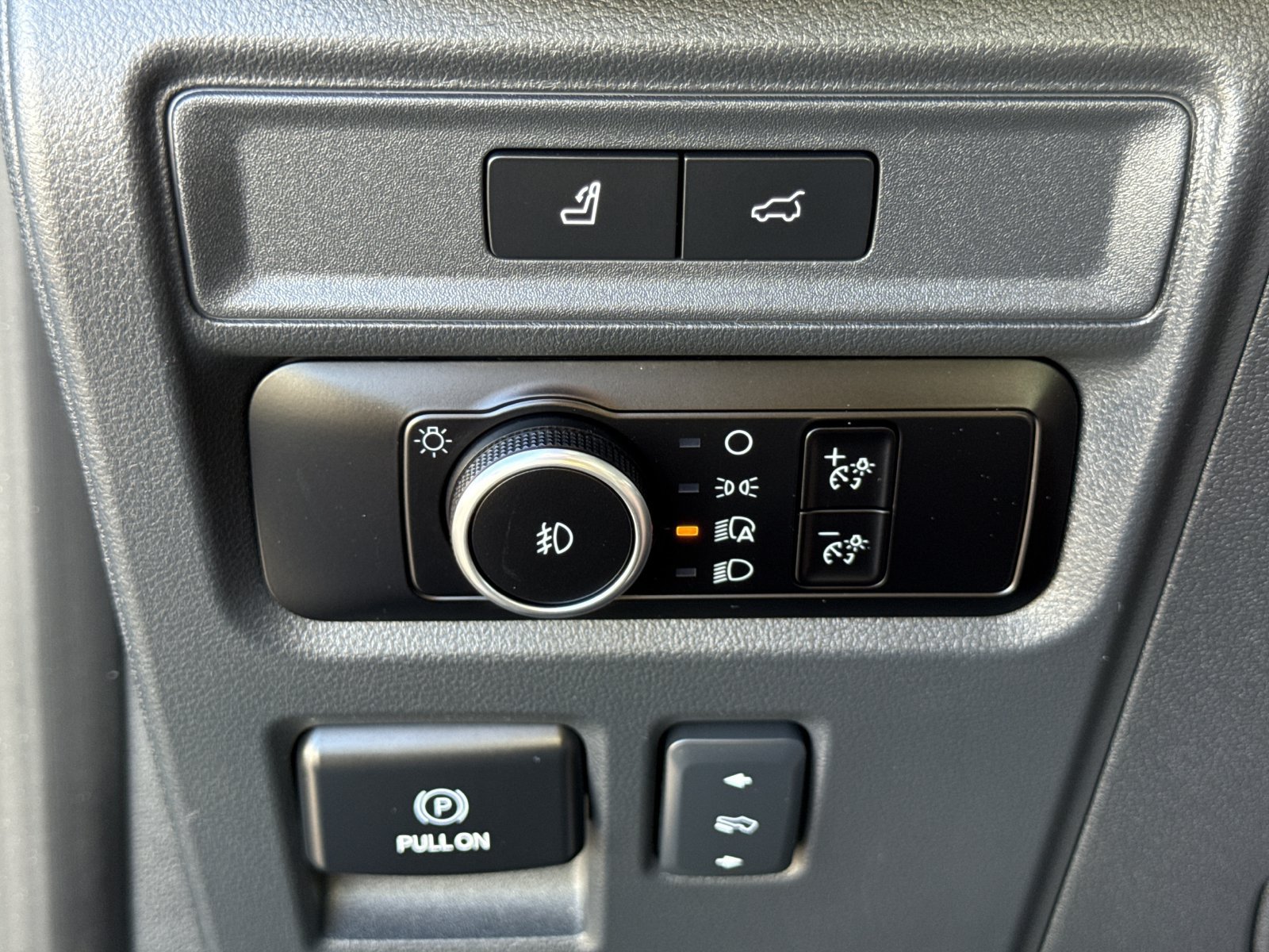 Certified 2024 Ford Expedition Limited RWD image 26