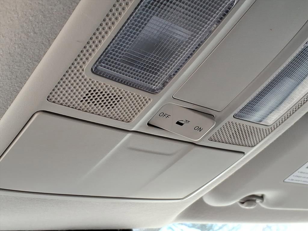 Used 2019 Toyota Yaris LE image 22