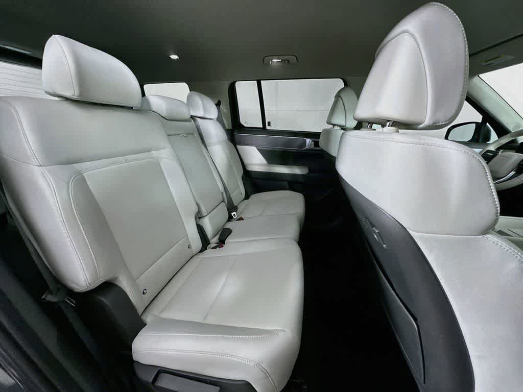 Used 2024 Hyundai Santa Fe SE FWD image 30