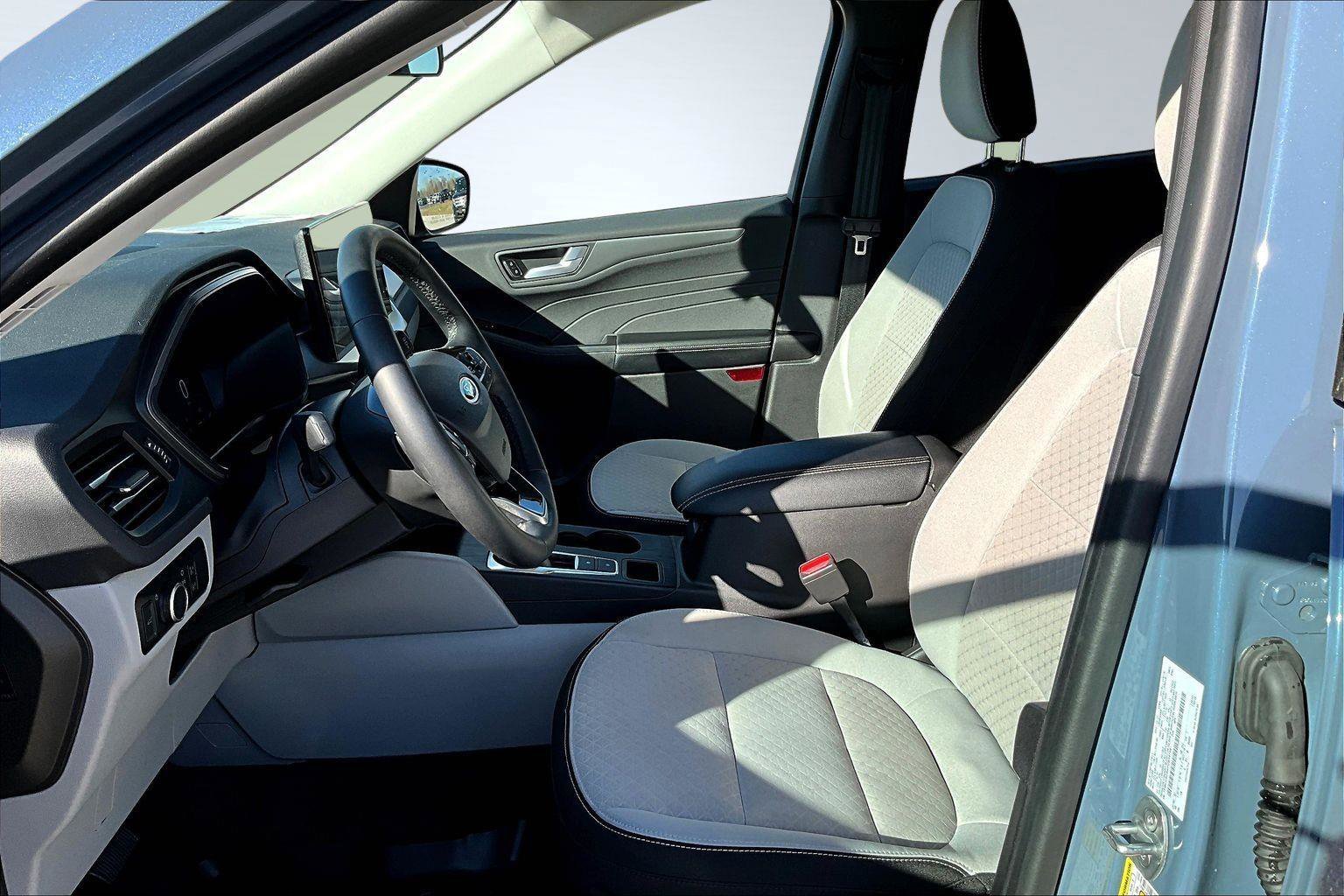 Certified 2023 Ford Escape Active w/ Tech Pack #2 image 14