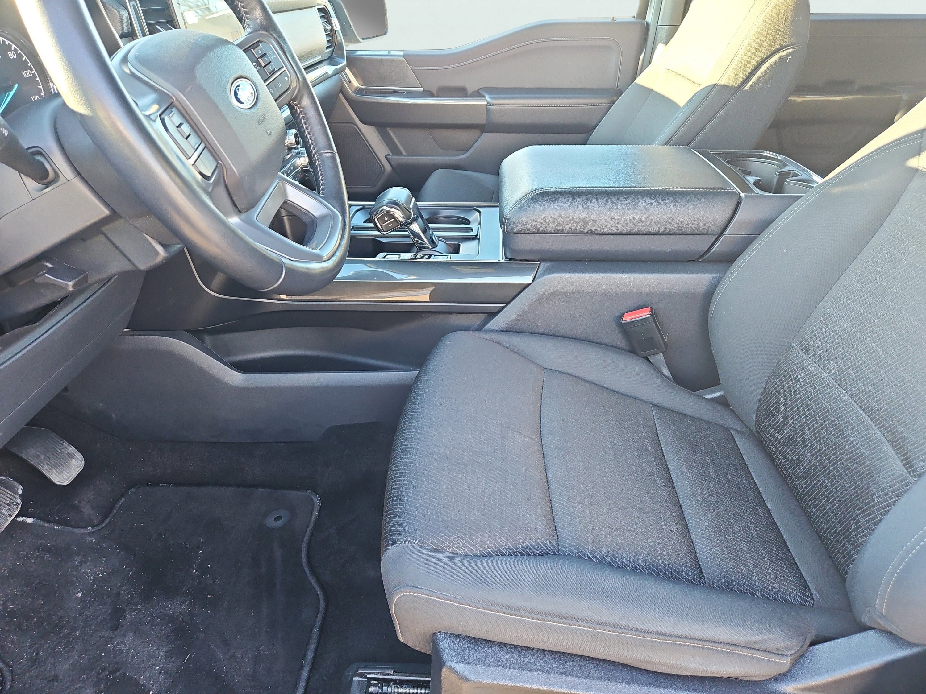 Certified 2022 Ford F150 XLT w/ Equipment Group 302A High image 36