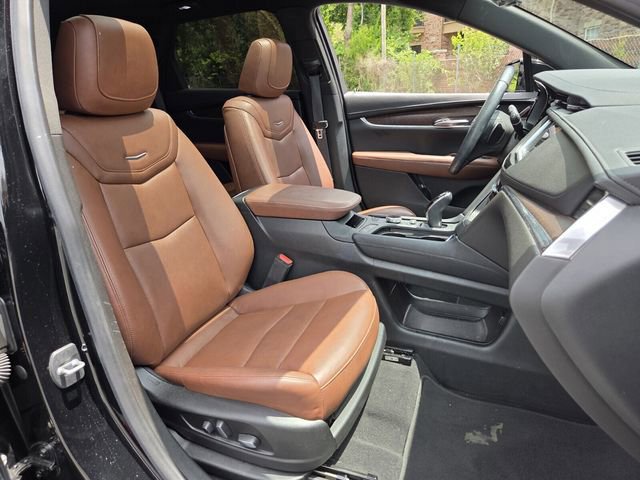 Used 2021 Cadillac XT5 Premium Luxury FWD image 16