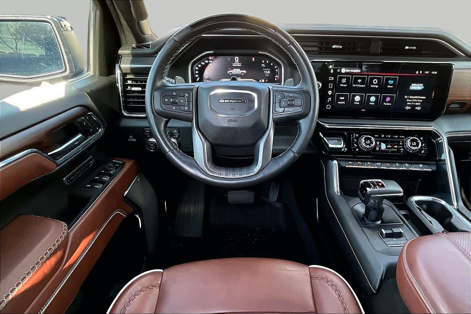 Used 2024 GMC Sierra 1500 Denali Ultimate AWD/4WD image 8