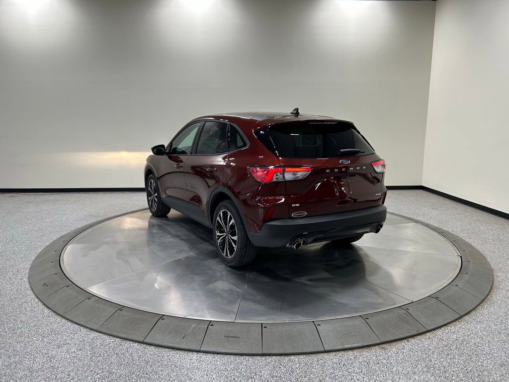 Certified 2021 Ford Escape SE w/ SE Sport Appearance Package AWD/4WD image 10