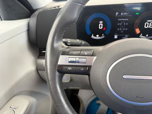 Used 2024 Hyundai Kona SEL FWD image 11