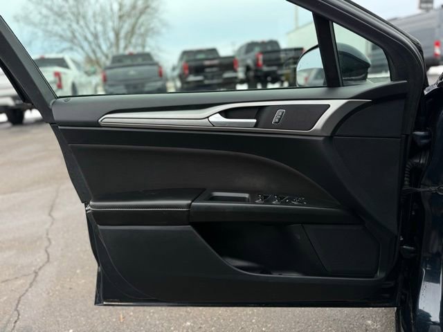 Certified 2020 Ford Fusion SE image 11