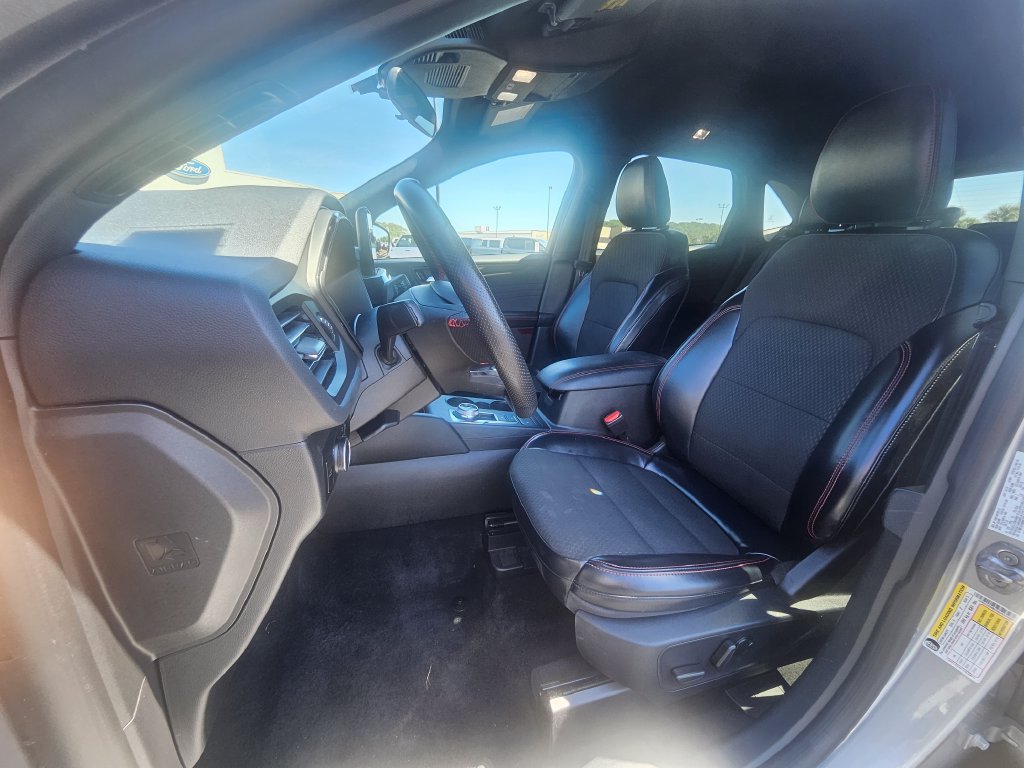 Certified 2024 Ford Escape ST-Line FWD image 4
