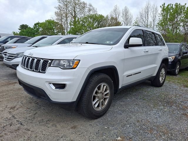 Used 2019 Jeep Grand Cherokee Laredo AWD/4WD image 3