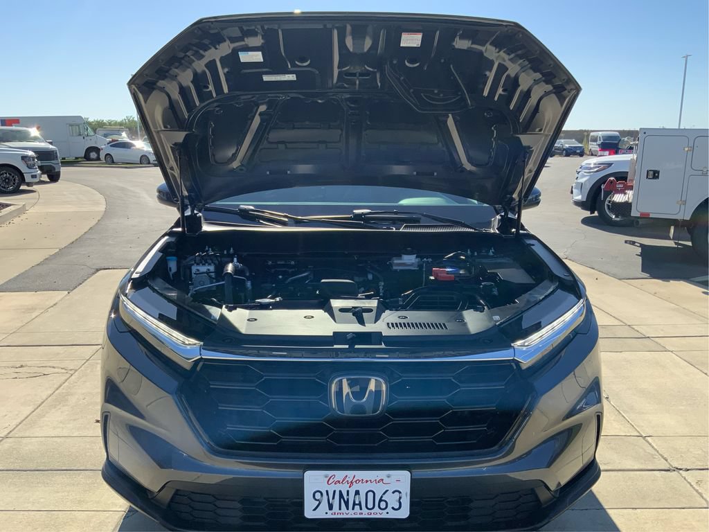 Used 2025 Honda CR-V EX image 11