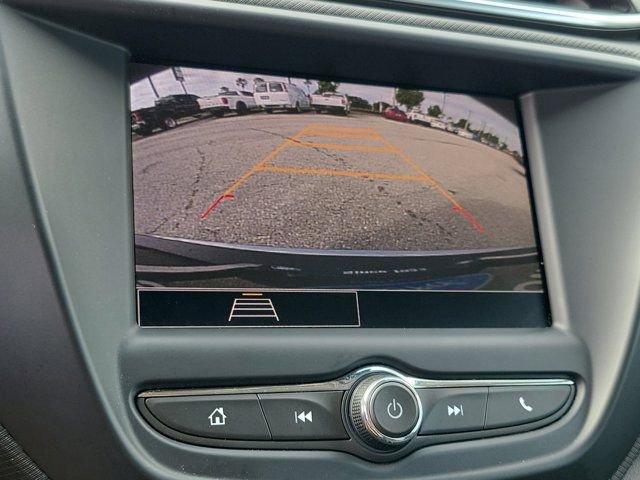 Used 2022 Chevrolet TrailBlazer LT w/ Confidence II Package FWD image 30