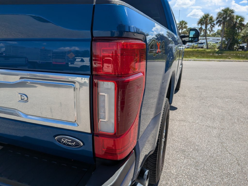 Certified 2022 Ford F250 Limited AWD/4WD image 13