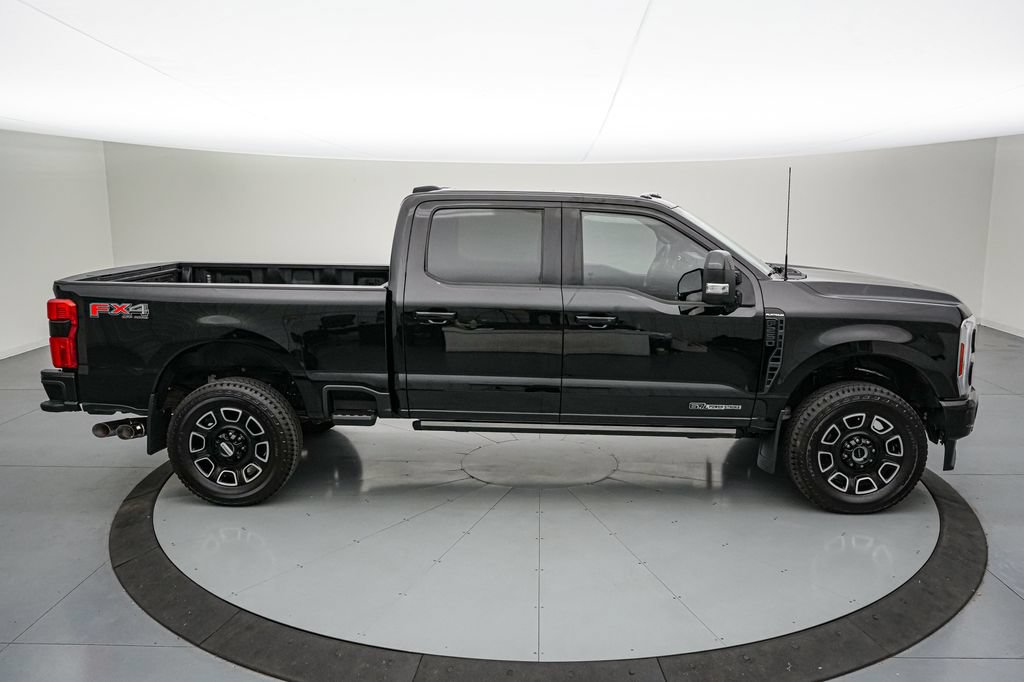 Certified 2025 Ford F250 Platinum AWD/4WD image 3