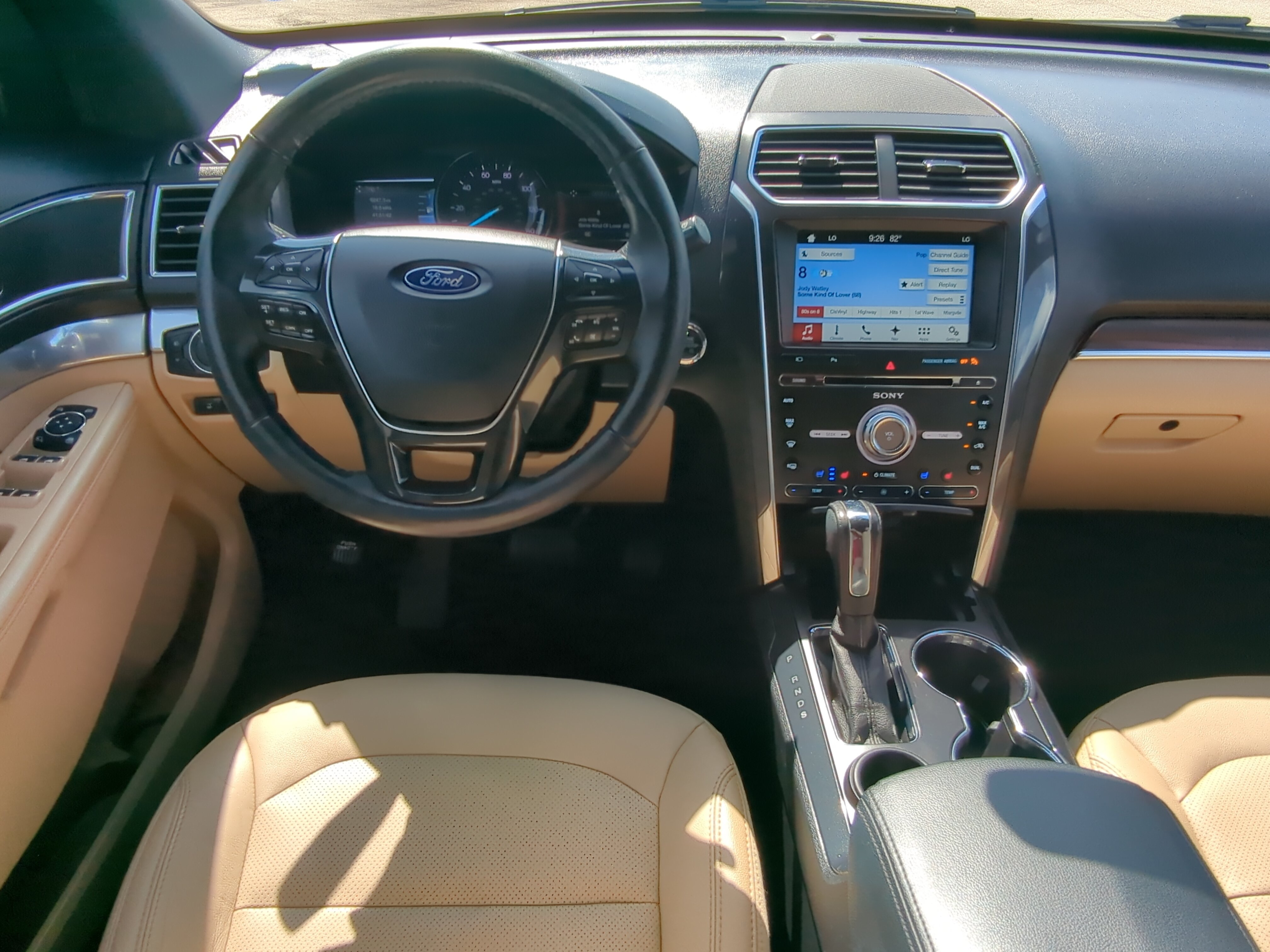 Certified 2017 Ford Explorer Limited FWD image 14