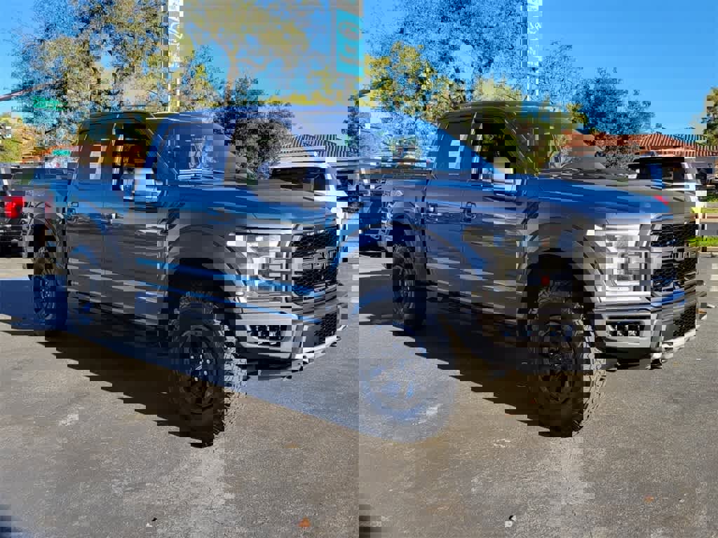 Certified 2018 Ford F150 Raptor w/ Equipment Group 802A Luxury image 7