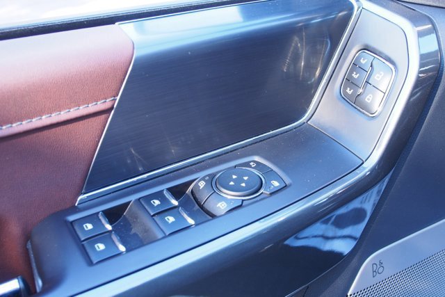 Certified 2023 Ford F150 Lariat w/ Equipment Group 502A High image 19