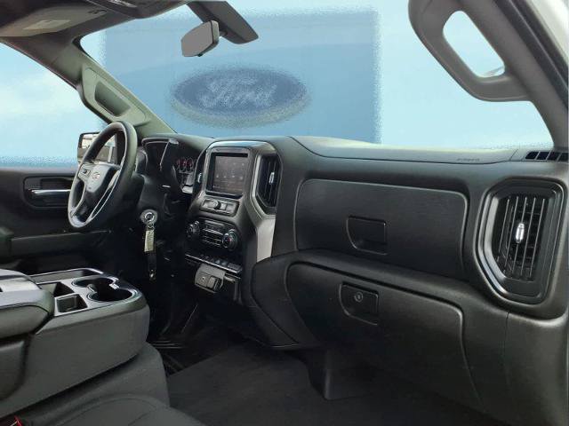 Used 2020 Chevrolet Silverado 1500 Custom w/ Custom Value Package AWD/4WD image 12
