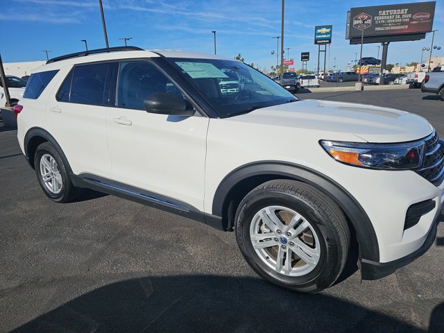 Certified 2023 Ford Explorer XLT image 5