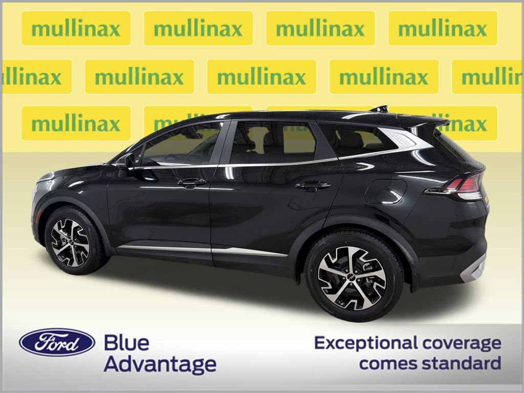 Used 2023 Kia Sportage EX FWD image 11