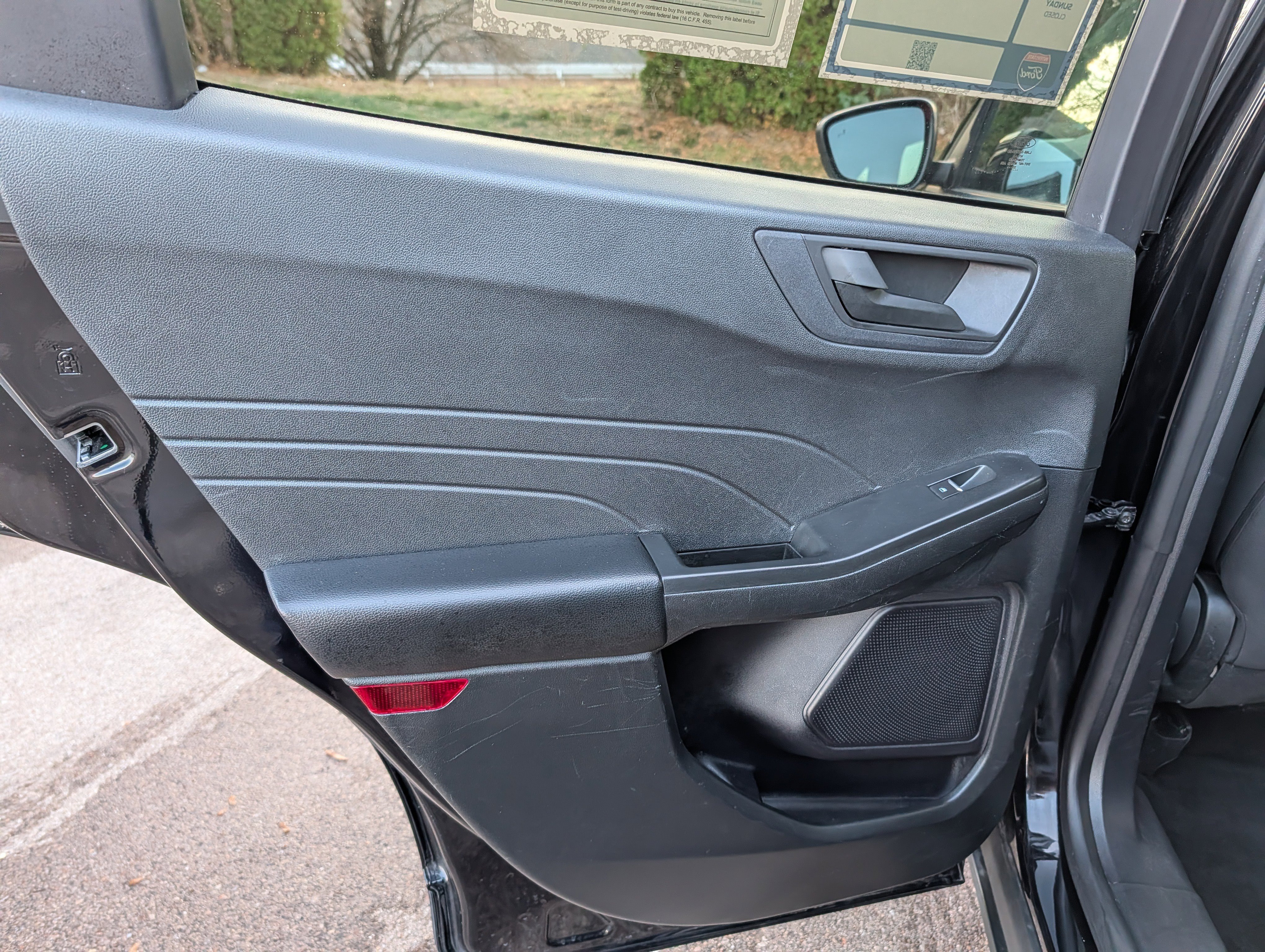 Certified 2022 Ford Escape SE w/ Cold Weather Package image 30