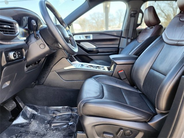 Certified 2022 Ford Explorer Platinum w/ Equipment Group 601A image 20