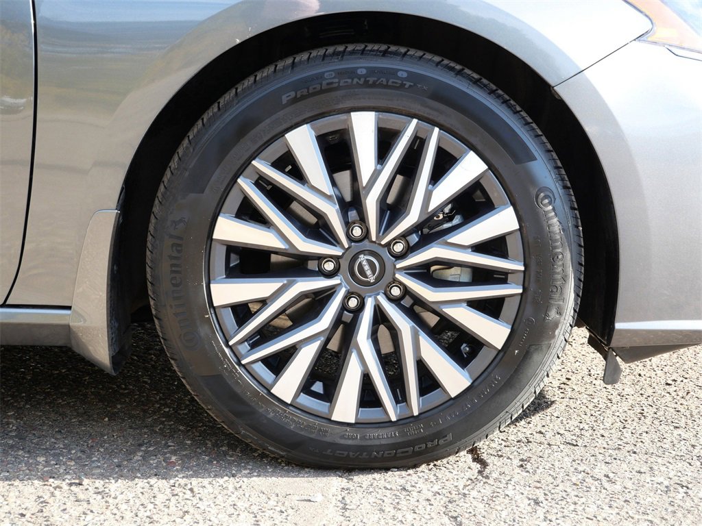 Used 2023 Nissan Altima 2.5 SV image 7