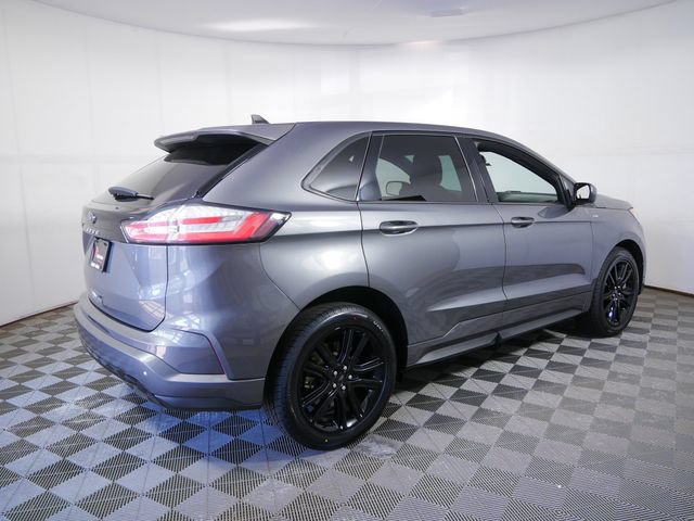 Certified 2022 Ford Edge ST-Line w/ Cold Weather Package AWD/4WD image 8