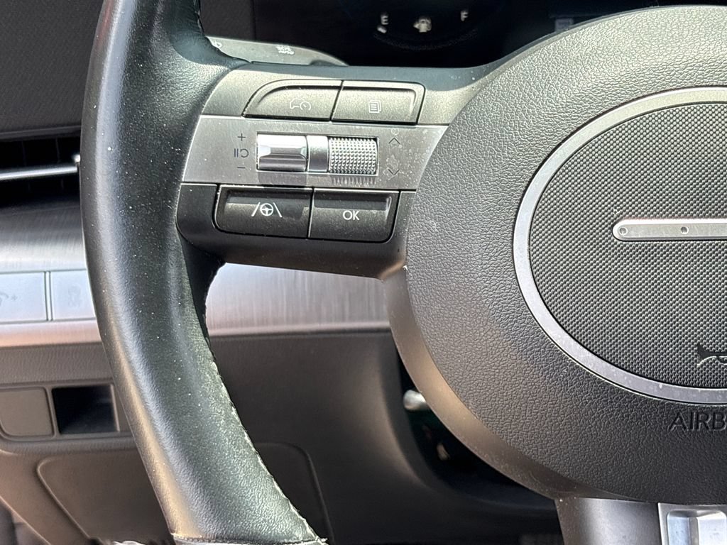 Used 2024 Hyundai Kona SEL FWD image 18