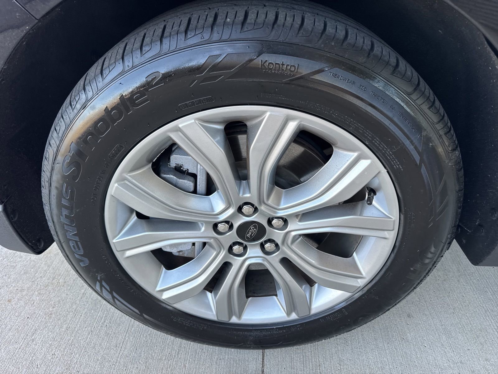 Certified 2023 Ford Edge Titanium AWD/4WD image 18