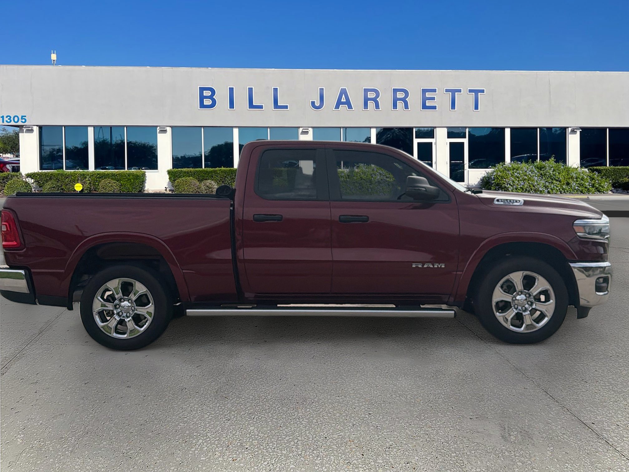 Used 2025 RAM 1500 Big Horn RWD image 8