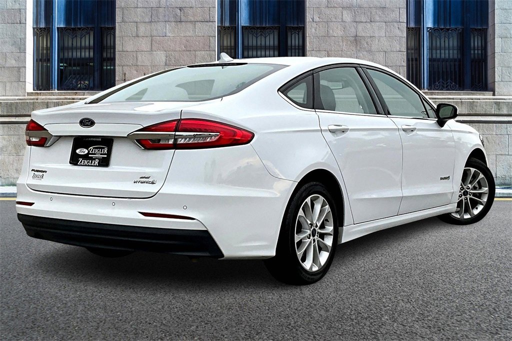 Certified 2019 Ford Fusion SE image 11